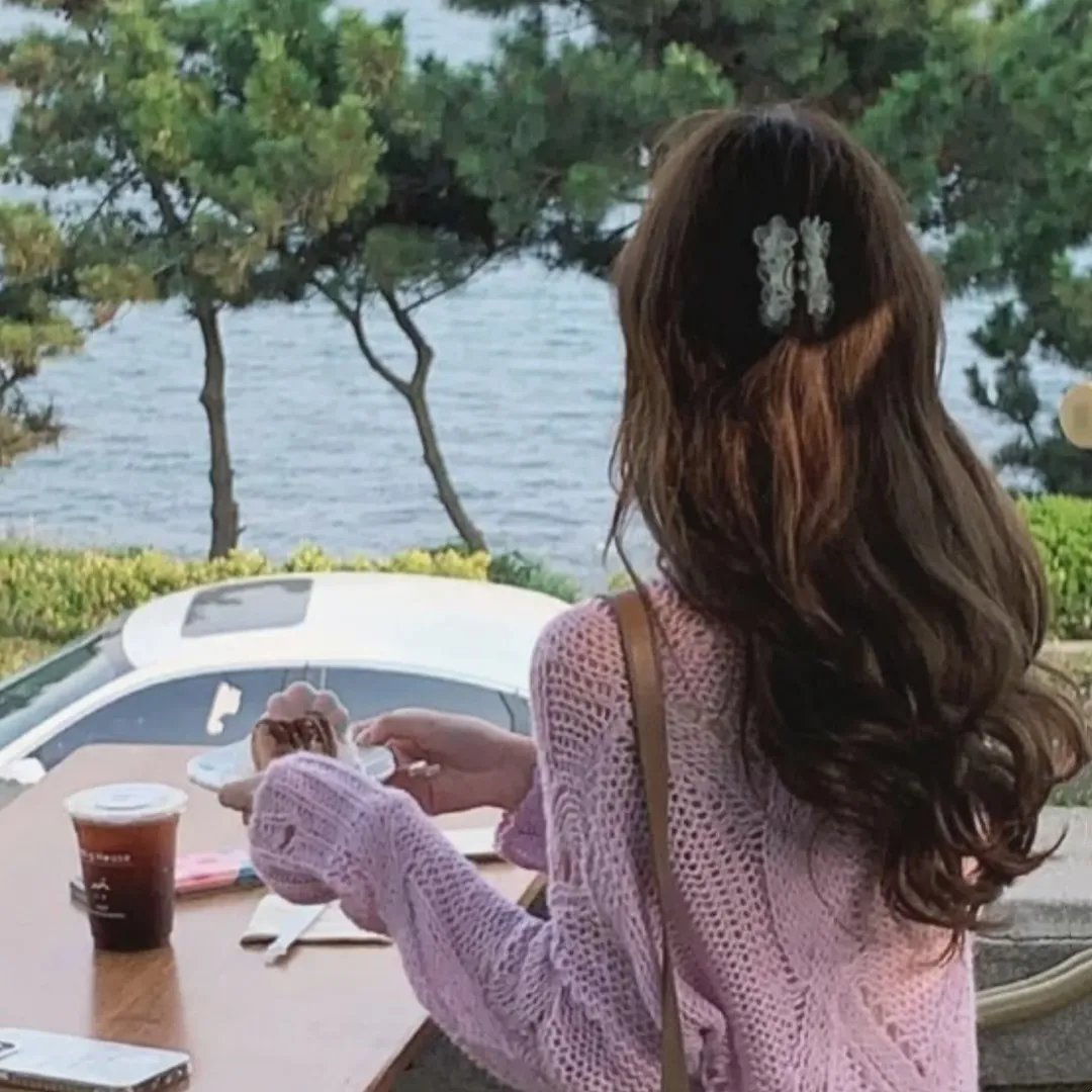 哀悼岩