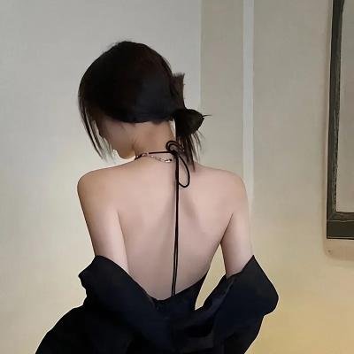 看不见的月亮